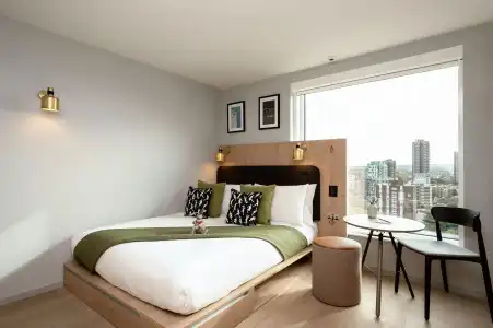 Marlin Aldgate Tower Bridge - 55