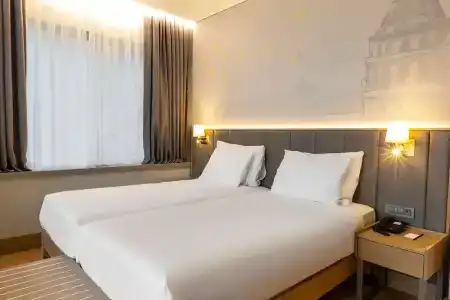 Radisson Istanbul Harbiye - 73