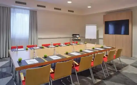 Holiday Inn Express Frankfurt Airport by IHG - 19