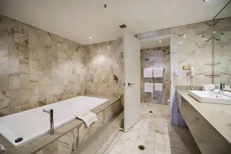 Hilton Darwin - 15