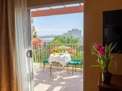 Best Western Plus Sunset Plaza - 41