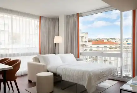 Le Meridien - 87