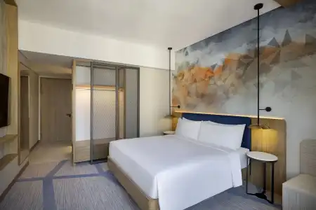 Hilton Garden Inn - 3