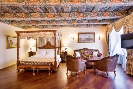 Iron Gate & Suites Prague by BHG - 81