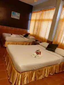 Suriwong Chumphon - 28