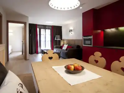 Zin Senfter Residence - 45