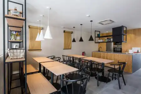 Gallery Hostel - 15