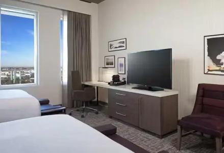 H Los Angeles, Curio Collection by Hilton - 47