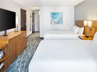 Hyatt Place Waikiki Beach - 31