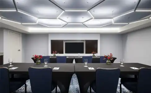 Graduate by Hilton Dallas - 28