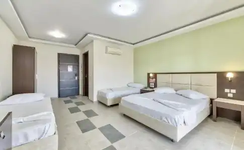 Majestic & Spa - 8