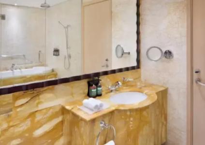 Crowne Plaza - Jumeirah, an IHG - 51