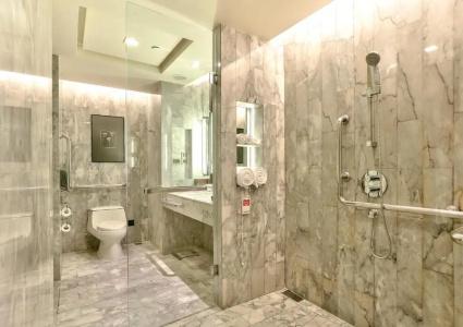 DoubleTree by Hilton Sukhumvit - 29