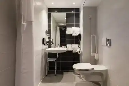 Best Western Clermont Ferrand Centre - 9