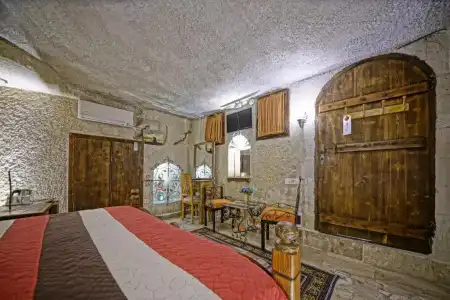 Maccan Cave - 128