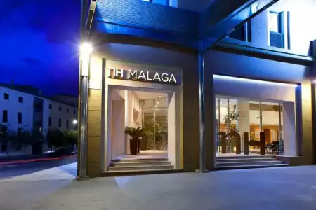 NH Málaga - 0