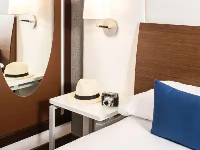 ibis Styles A Coruña - 56