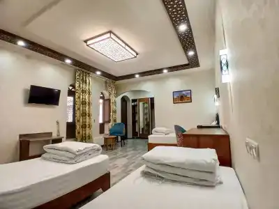 Mashhur - 18