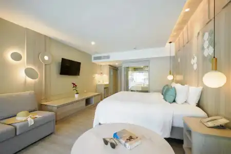 Katathani Phuket Beach Resort - 55