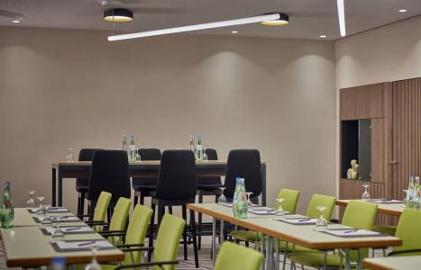 DoubleTree by Hilton Hannover Schweizerhof - 41