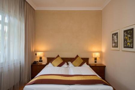 Sacher Baden - 24