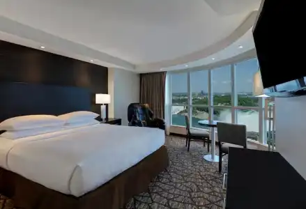 Hyatt Regency Niagara Falls Fallsview - 74