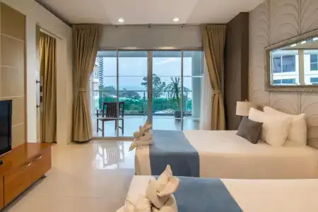 Royal Beach View Suites - 47
