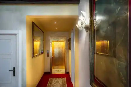 Scandinavia - Relais - 24