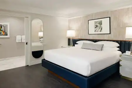Le Parc at Melrose - 2