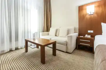 Holiday Inn, an IHG - 71