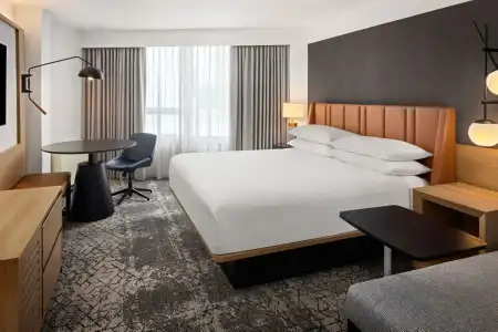 Sheraton Minneapolis Downtown Convention Center - 2