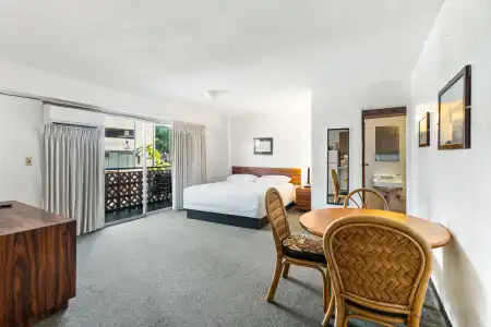 Royal Grove Waikiki - 11