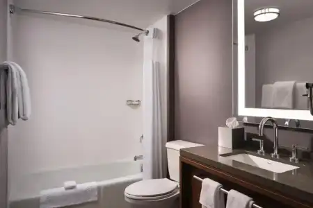 Courtyard by Marriott Los Angeles Century City/Beverly Hills - 10