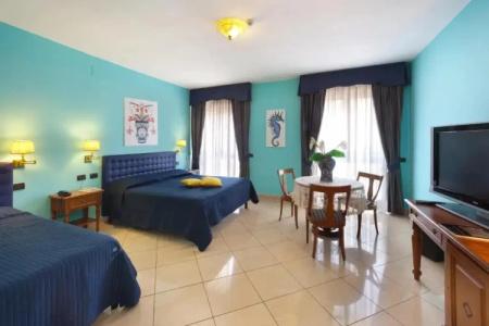 Ulisse Deluxe Hostel - 75