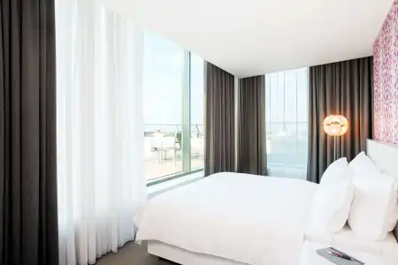 NH Bratislava Gate One - 83
