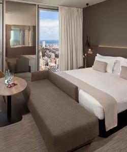 The Level at Meliá Barcelona Sky - 48