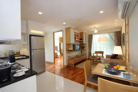 Adelphi Grande Sukhumvit - 51