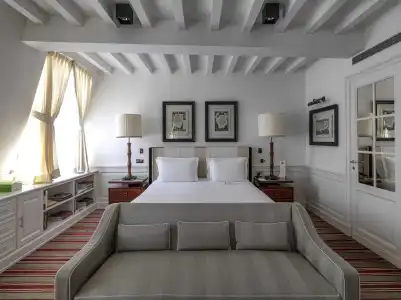 Marquis Faubourg Saint Honoré - 53