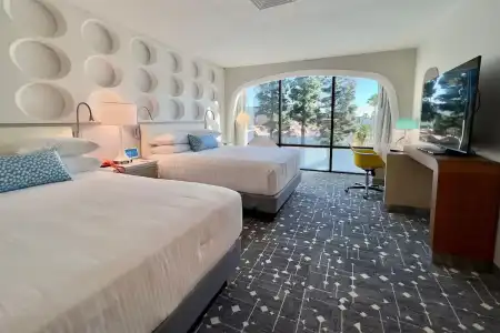 Howard Johnson by Wyndham Anaheim and Water Playground - 116