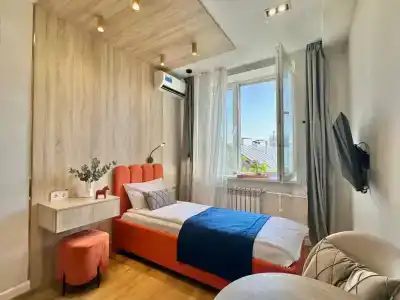 Travelto Petrovskiy Park - 50