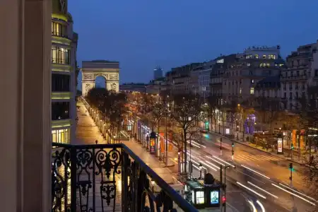 Hôtel Barrière Fouquet's Paris - 35