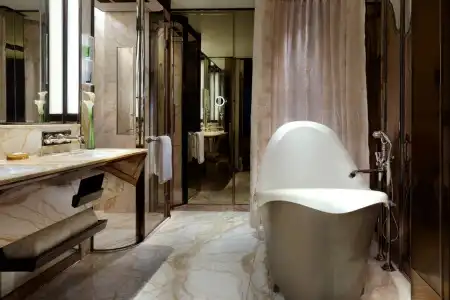 The Ritz-Carlton Shanghai, Pudong - 31