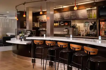 Courtyard by Marriott Los Angeles Century City/Beverly Hills - 11
