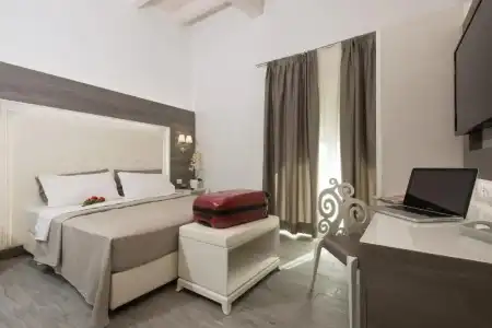 ApartSheila - 44