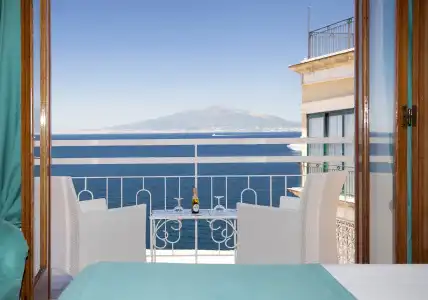Regina Sorrento - 99