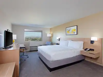 Holiday Inn Los Angeles - LAX Airport by IHG - 58