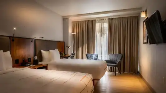 La Quinta Inn & Suites by Wyndham Times Square South - 32