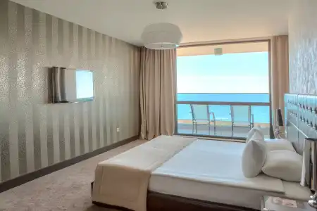 International Casino & Tower Suites - 91