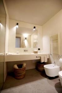 Casa Nostra Luxury Suites - 56