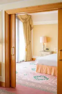 Royal Carlton - 55